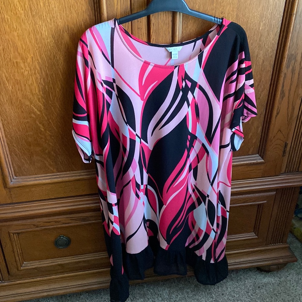 Cato - top, hot pink, black, swirls of various shades of pink